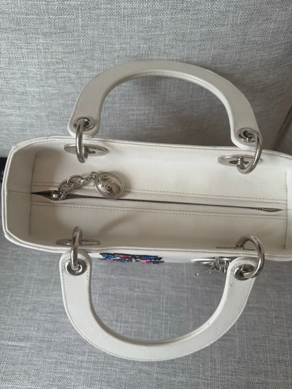 Lady Dior White Leather Tote with Sequin Floral Motif - Picture 7 of 7